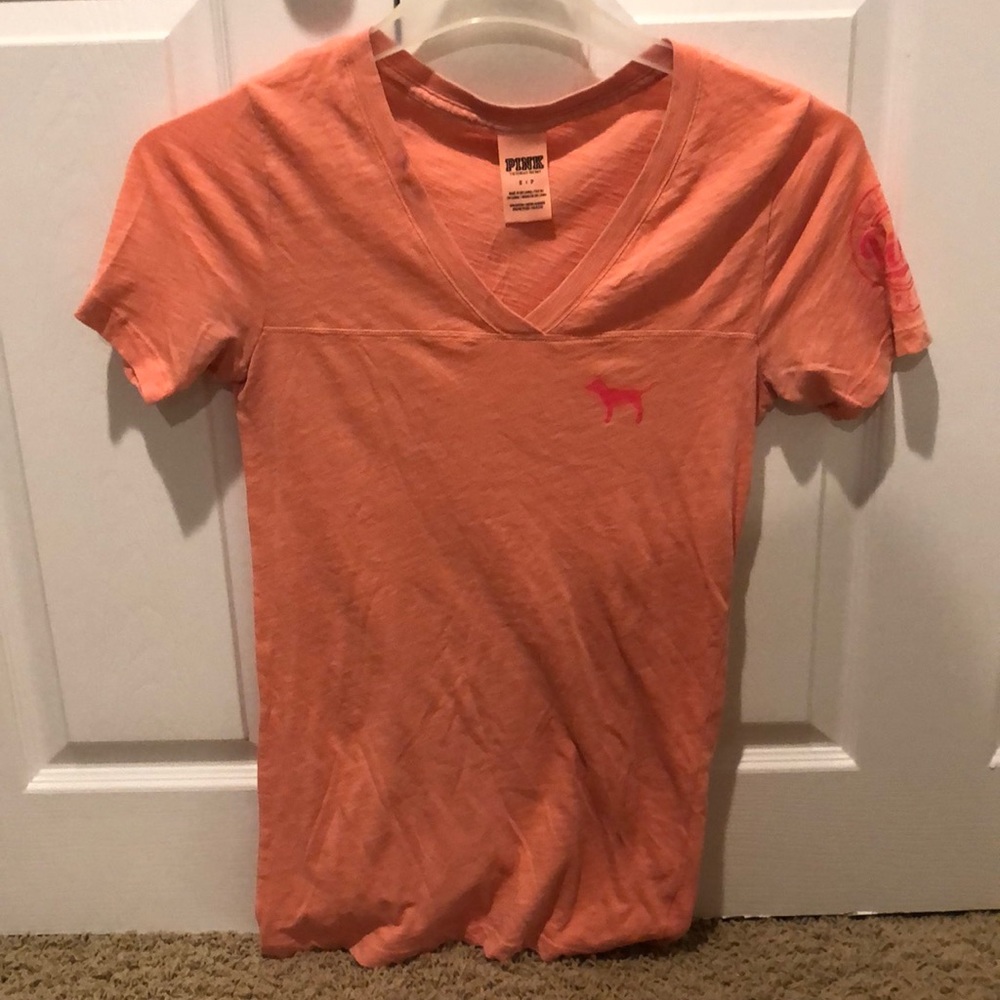 VS Pink super cute orange T.